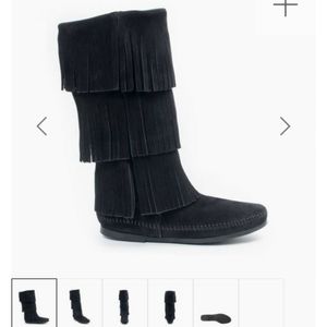 Minnetonka women's size 8 3 layer fringe moccasins boot